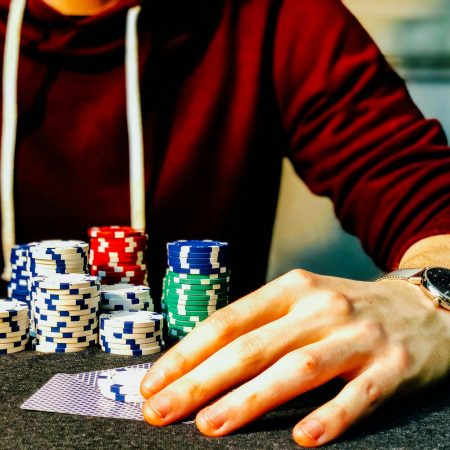 Kako igrati online poker