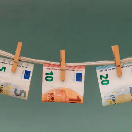 Kaj je KYC in čemu je namenjen?