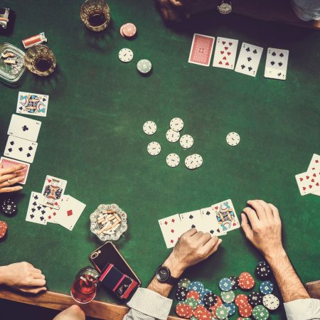 Kako igrati poker – pravila za klasični poker in osnovni vodič za začetnike